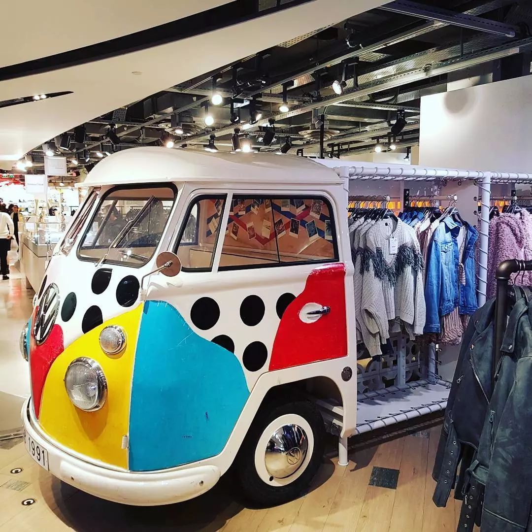 巴黎买潮鞋,寻潮专卖店