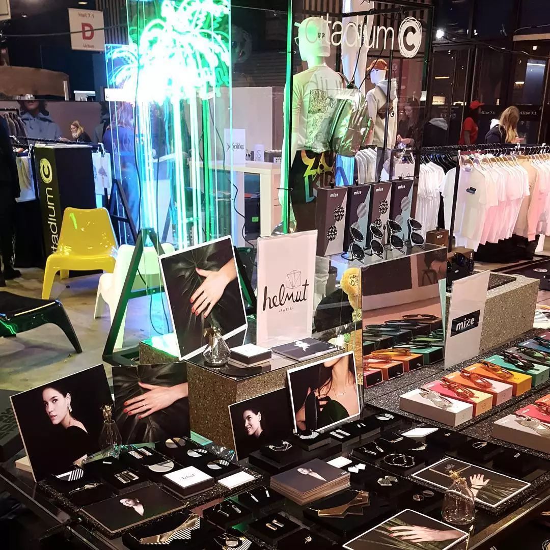 巴黎买潮鞋,寻潮专卖店