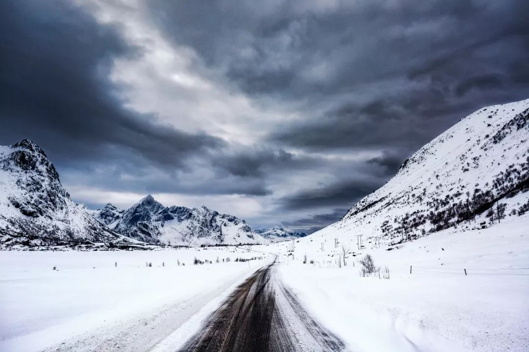 北极圈内的这个冷冽孤独秘境，一到冬天就成为欧洲摄影师的心头肉，国际地理封面就靠你了