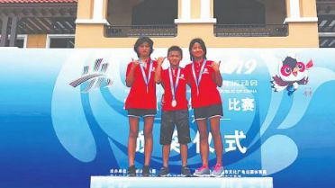 四川省运会开幕式南充队,二青会体校甲组决赛