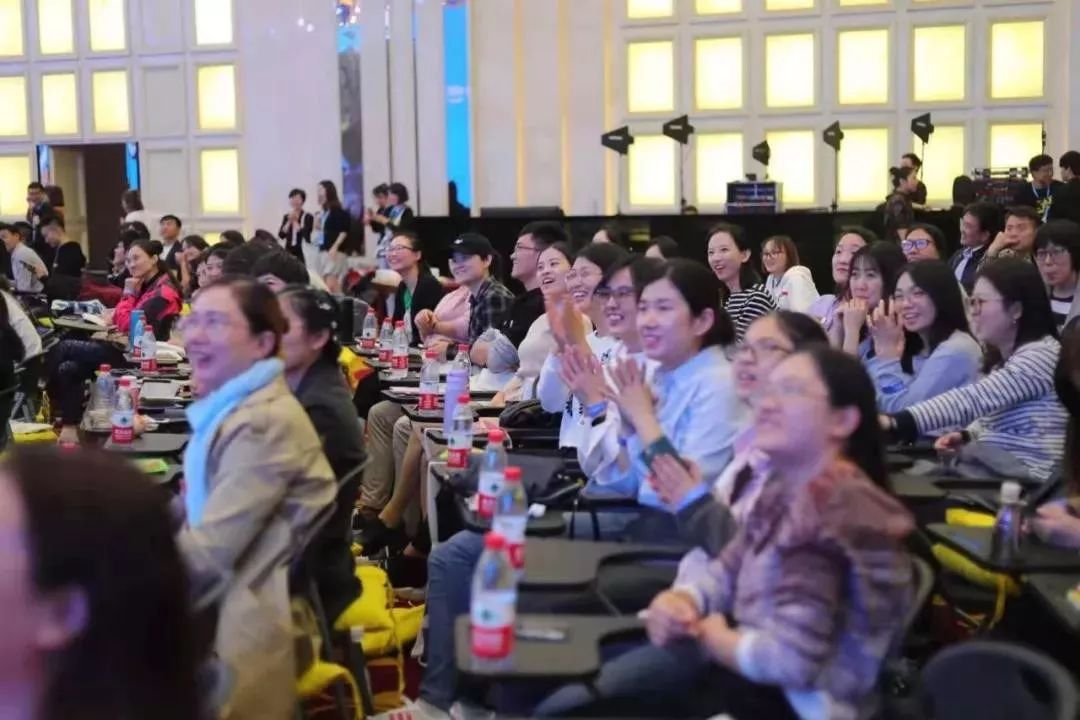 一口气刷完，这也太会过日子了！豆瓣8.7，没看过的抓紧了