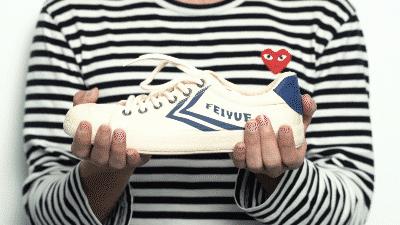 中国60年前造了双小白鞋，法国人一夜“偷走”赚翻了！今天它潮回来了