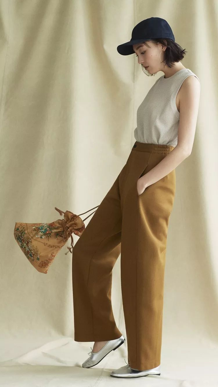 优衣库宽腿廓形牛仔裤搭配,优衣库显腿长的裤子