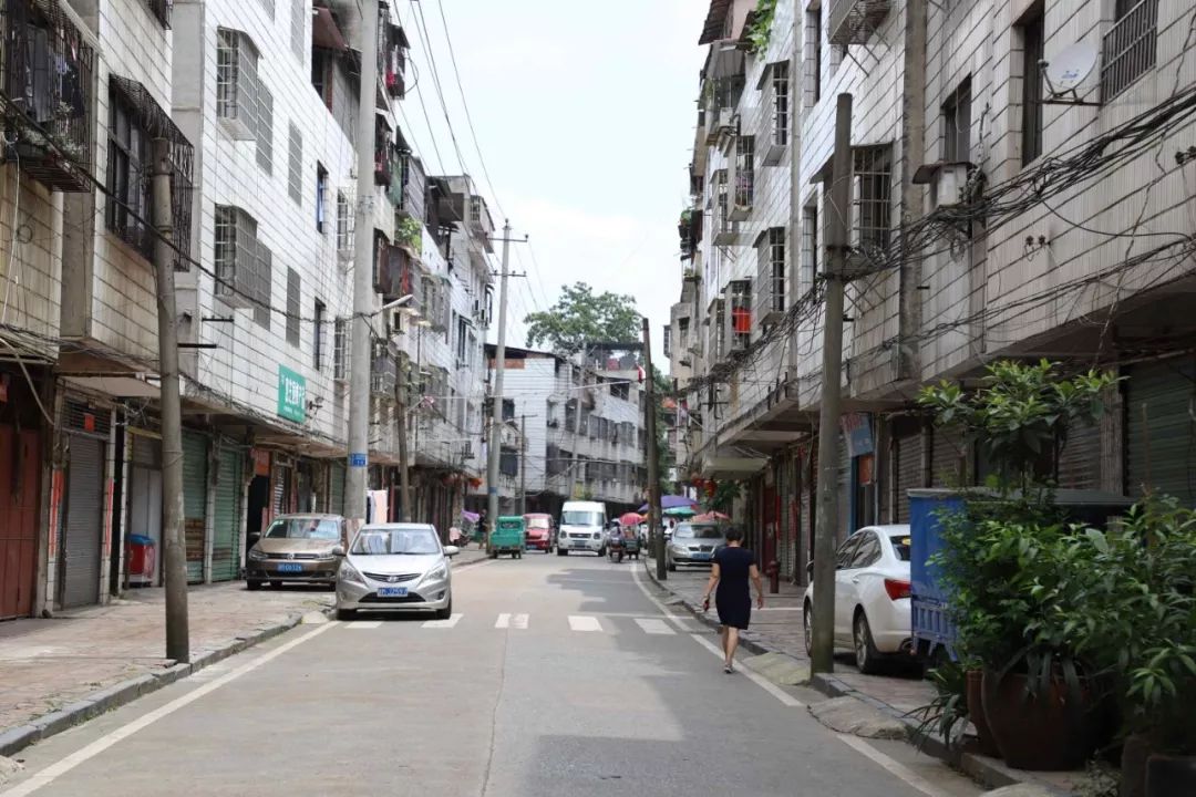 是什么样的一出戏能轰动整座城？