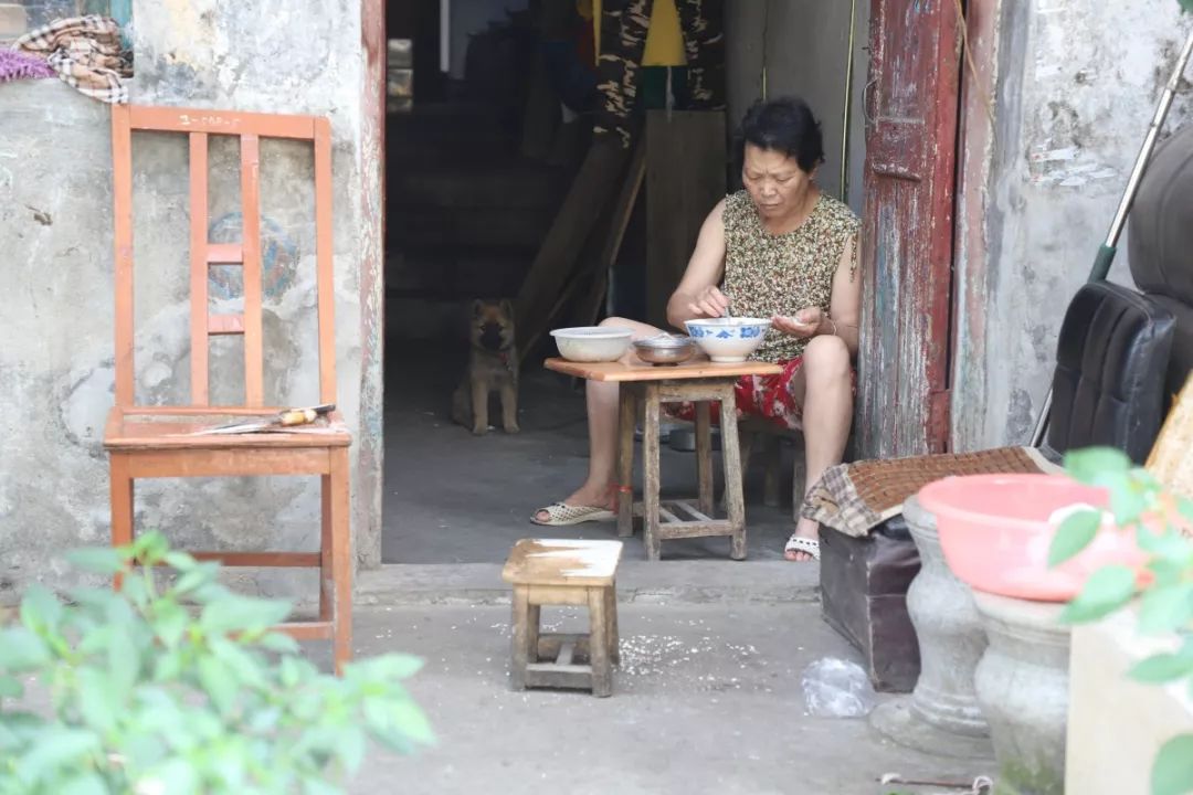 是什么样的一出戏能轰动整座城？