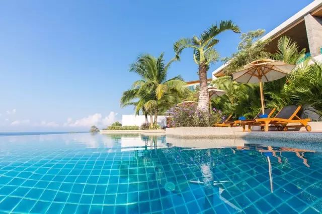 普吉岛旅游性价比酒店,普吉岛无边泳池酒店看海