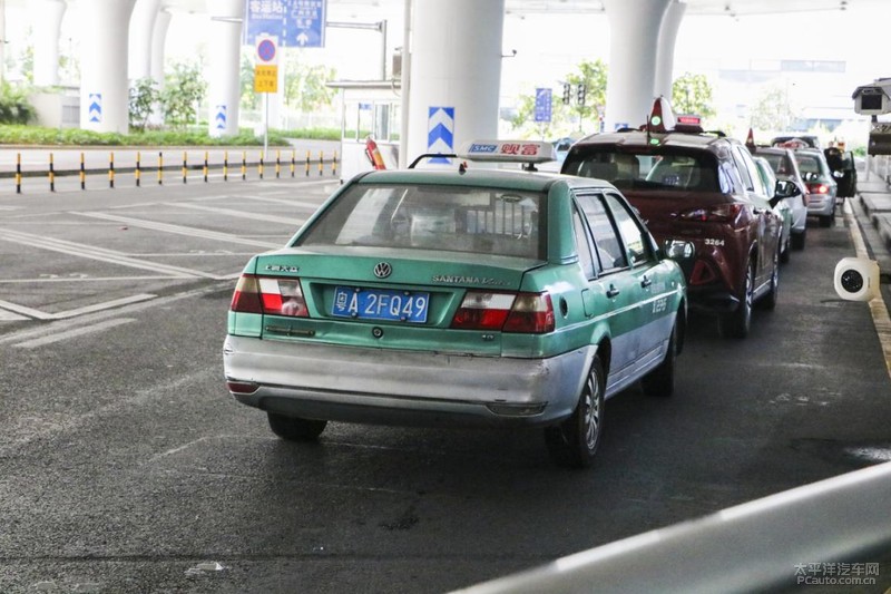 广州黄颜色的出租车 (广州出租车为什么这么多颜色)