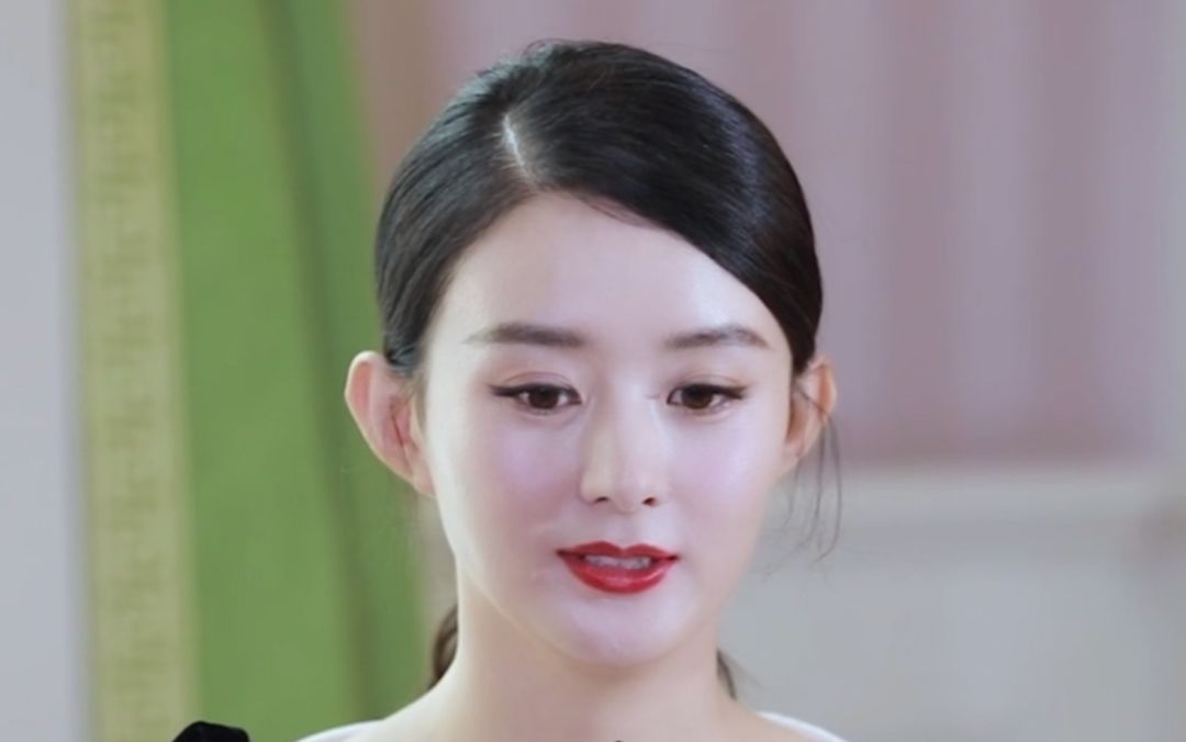 赵丽颖产后复出惊艳,赵丽颖产后清晰正脸及侧身照曝光