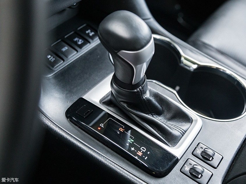 2018新款丰田汉兰达舒适驾驶体验,试驾丰田汉兰达越野能力