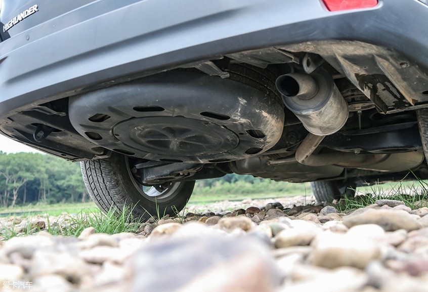 2018新款丰田汉兰达舒适驾驶体验,试驾丰田汉兰达越野能力