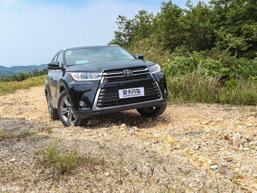 2018新款丰田汉兰达舒适驾驶体验,试驾丰田汉兰达越野能力