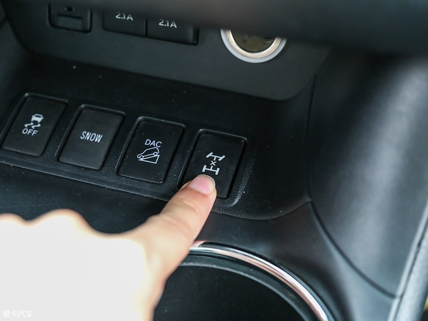 2018新款丰田汉兰达舒适驾驶体验,试驾丰田汉兰达越野能力