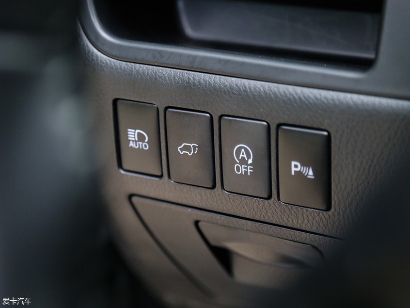 2018新款丰田汉兰达舒适驾驶体验,试驾丰田汉兰达越野能力