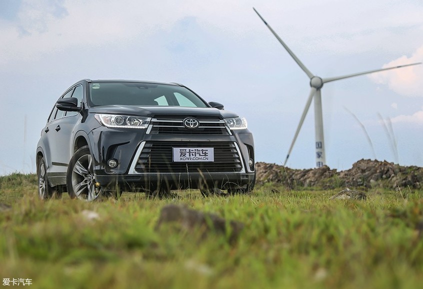 2018新款丰田汉兰达舒适驾驶体验,试驾丰田汉兰达越野能力