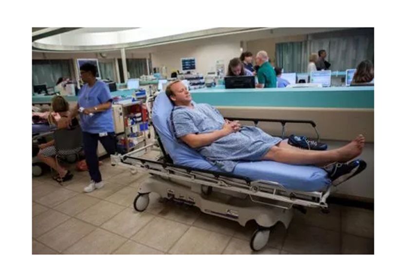 在美国看病是免费还是天价,美国当地人看病贵吗