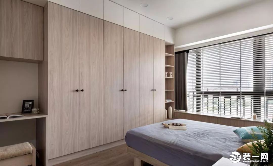 衣柜密度板好还是实木板好,家装衣柜选择木板好