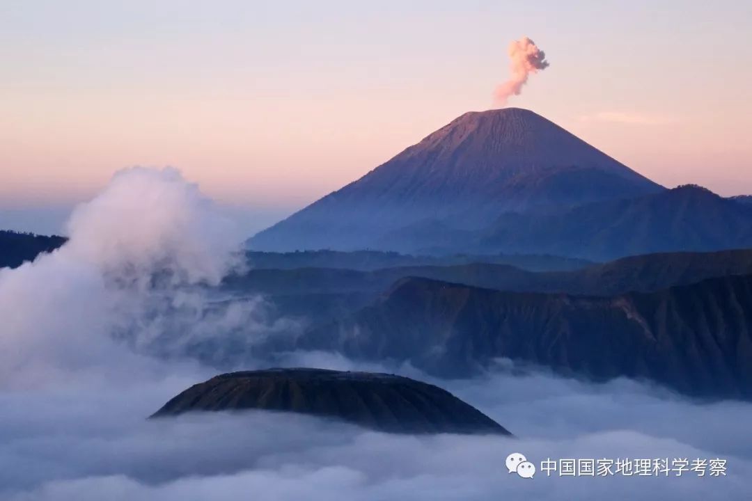 印尼火山排队国庆,印尼火山旅游向导