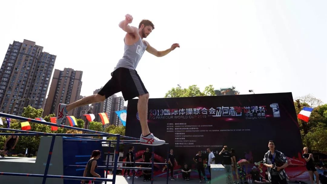 迎大运蓉港公益足球赛门票,成都国际足球邀请赛购票