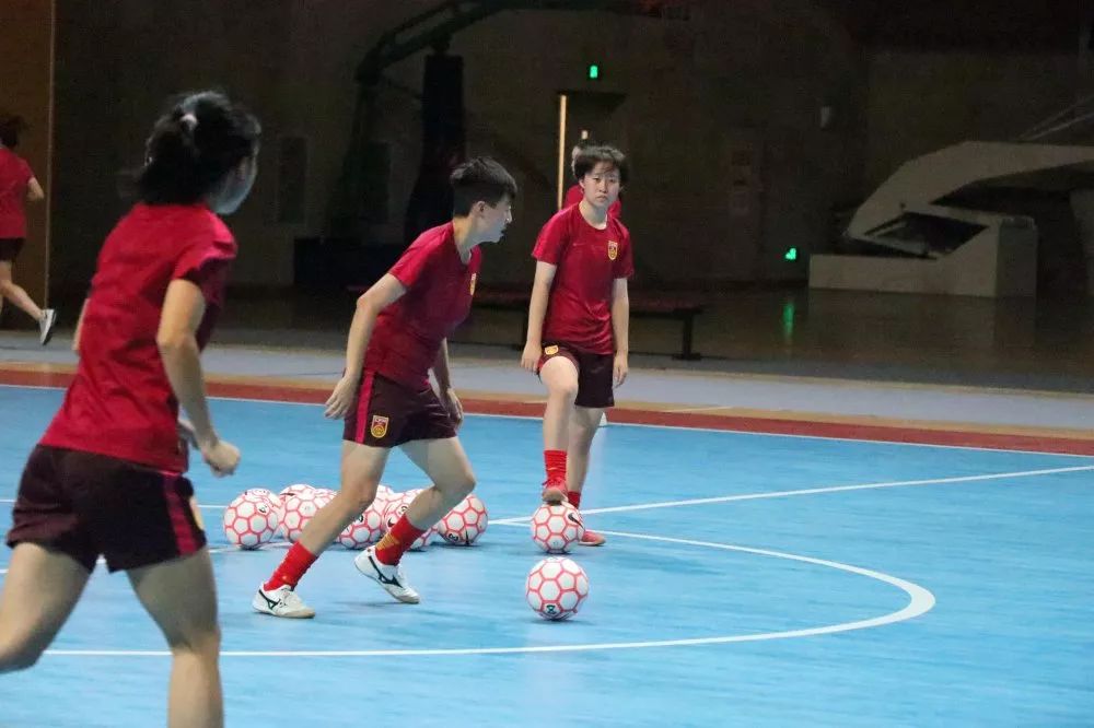 迎大运蓉港公益足球赛门票,成都国际足球邀请赛购票