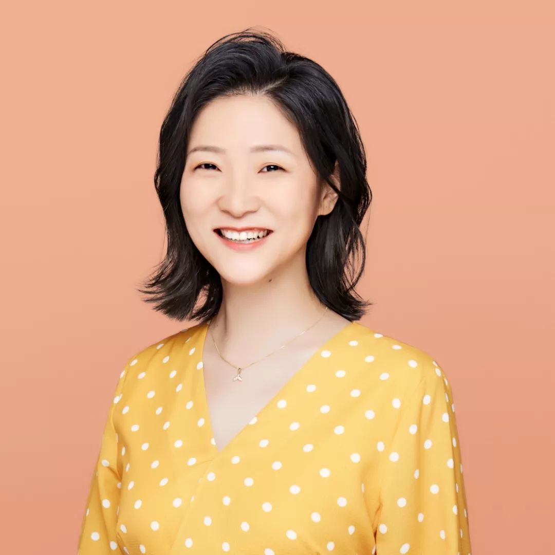 我那个负责十亿项目的清华美女朋友，辞职后亏了一百万，现在在朋友圈卖护肤品……