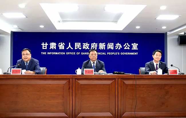 嘉峪市委书记李忠科：抢抓”一带一路”机遇谱写“戈壁明珠”时代华章