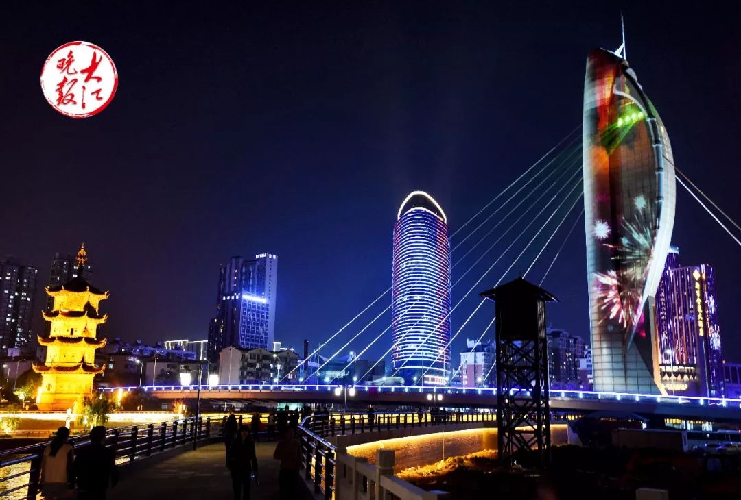 「国庆，我在芜湖过」“打卡”十里江湾公园，池州姑娘称“来对了”