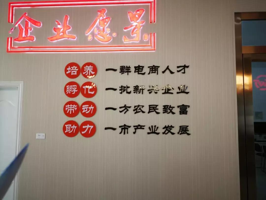 中国小龙虾交易中心,中国虾仓监利小龙虾交易中心