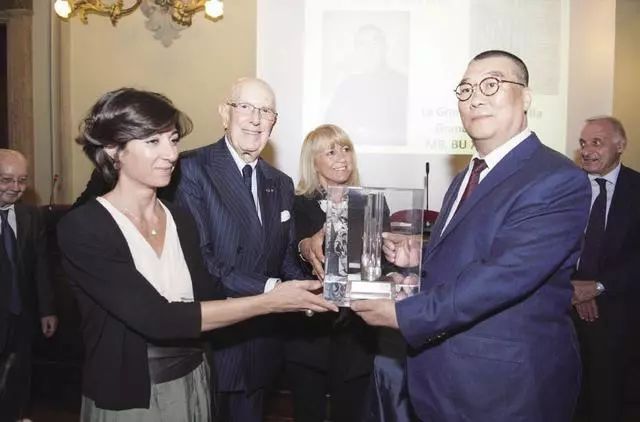 红棉国际时装城卜晓强,广州红棉国际时装城总经理卜晓强