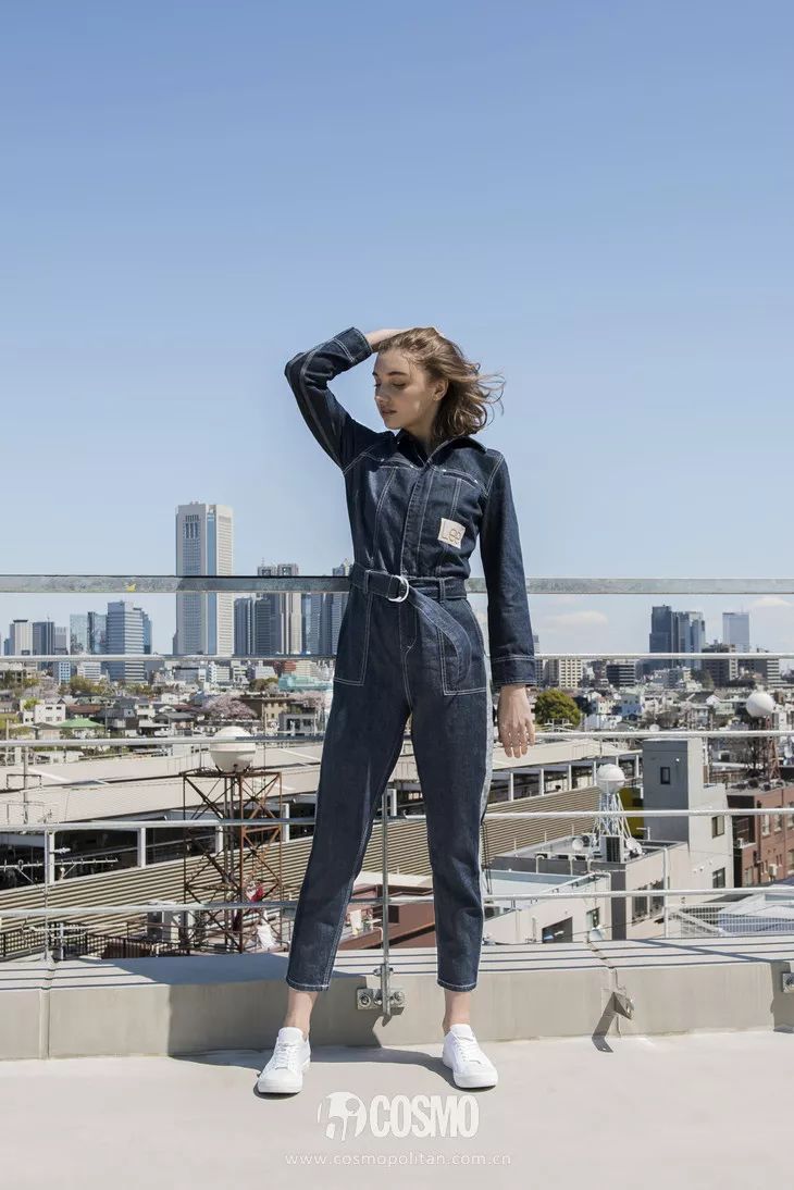 牛仔外套怎么搭配显瘦,落肩牛仔外套显人胖还是显瘦