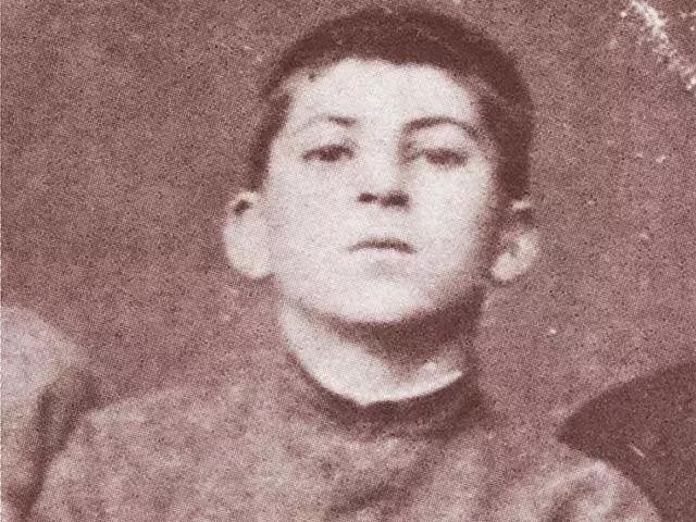 为什么书店越来越像会所、咖啡厅？