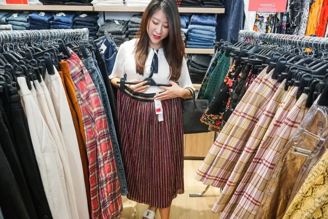 兰蔻200口红全球购,泰国买兰蔻口红