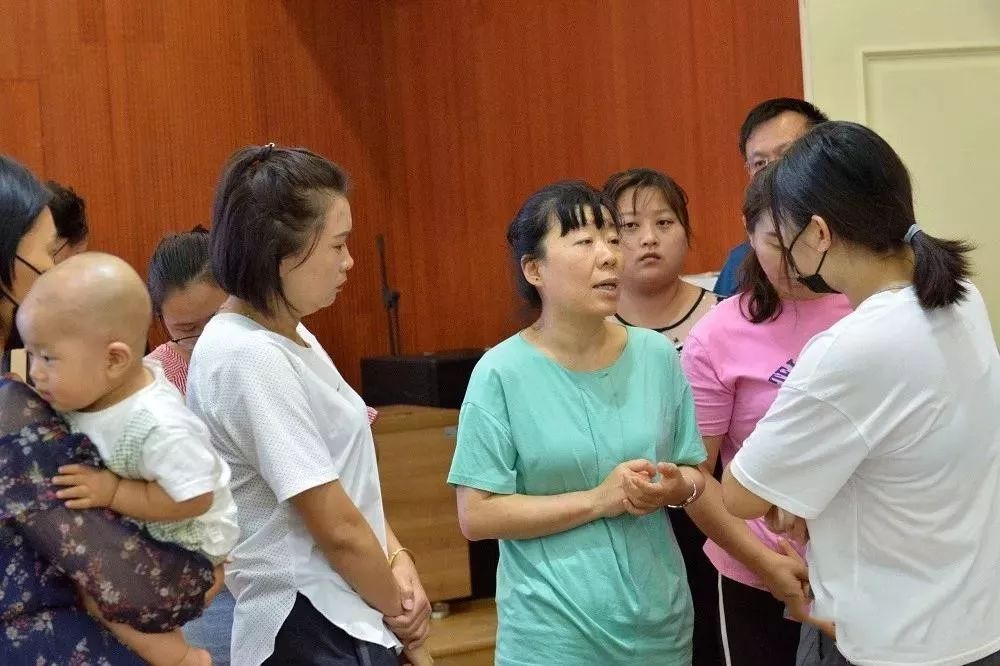 首届朗格罕天使之家医患沟通会议程回顾：多领域专家全面解答罕见病LCH