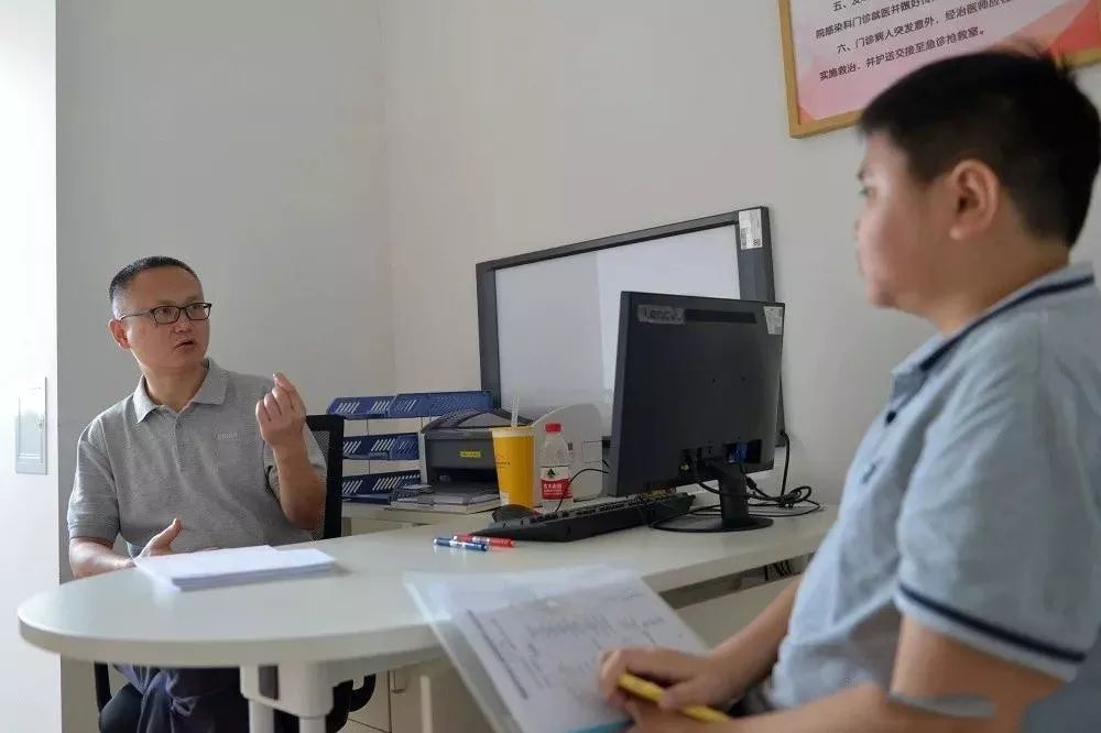 首届朗格罕天使之家医患沟通会议程回顾：多领域专家全面解答罕见病LCH