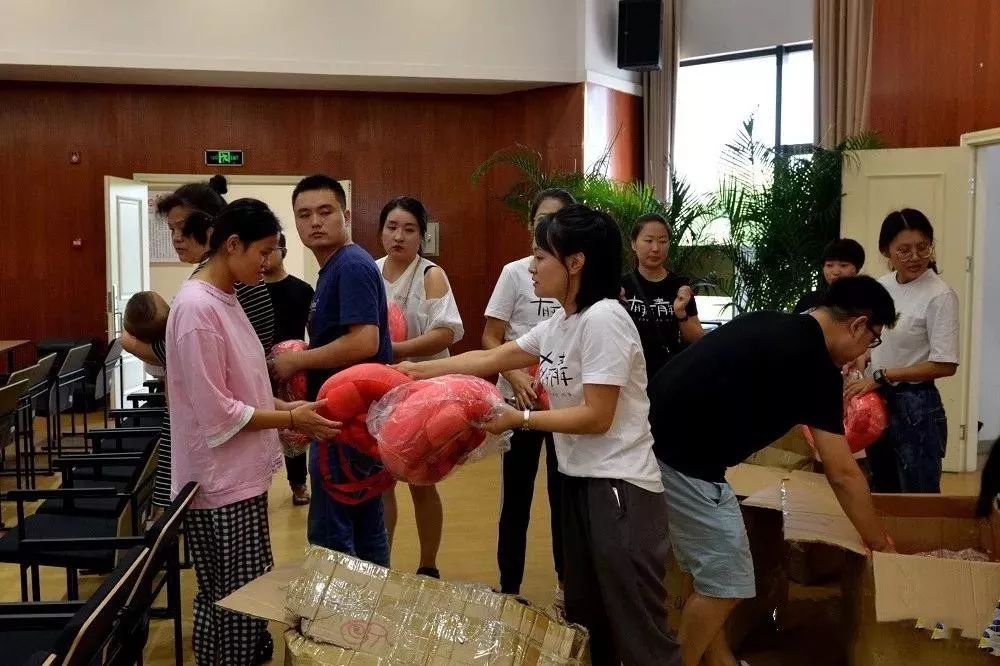 首届朗格罕天使之家医患沟通会议程回顾：多领域专家全面解答罕见病LCH