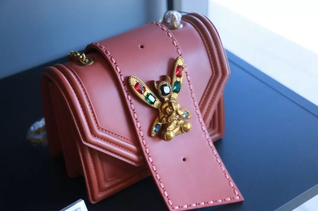 人做梦都想如何挣钱,做梦都在想怎么能挣到大钱