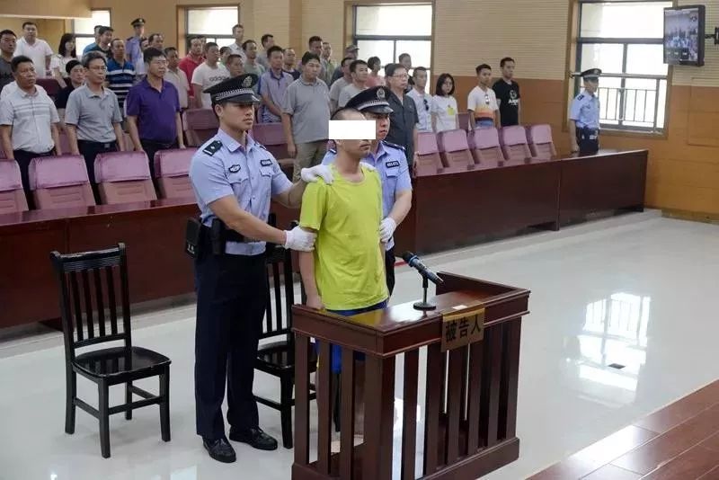 被以有房出售为由诈骗9万元,冒充官员诈骗46万判几年