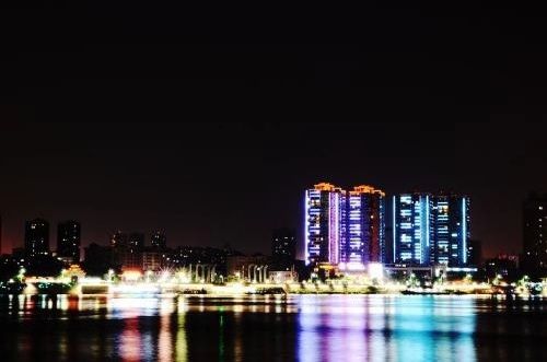 我叫襄阳，这是我的最新名片