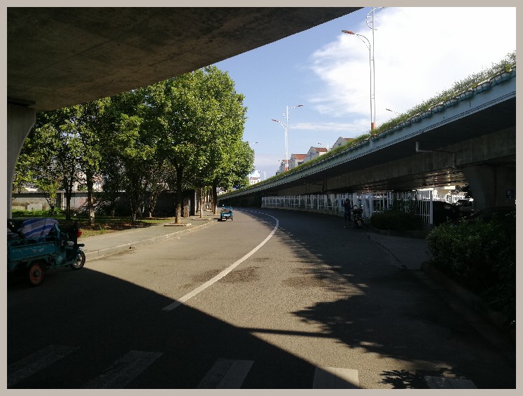 结伴同行首钓新城市高温也丰收