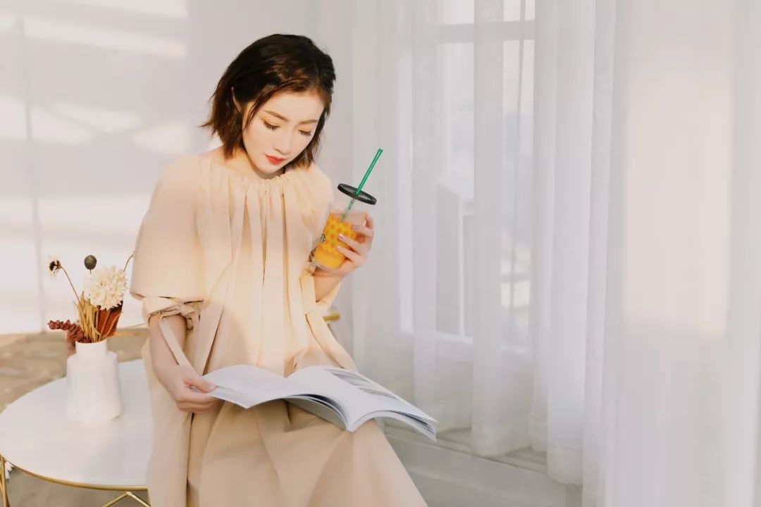 秋季灵感碰瓷-今年没有一件这样的「南瓜色」单品，都不算秋天