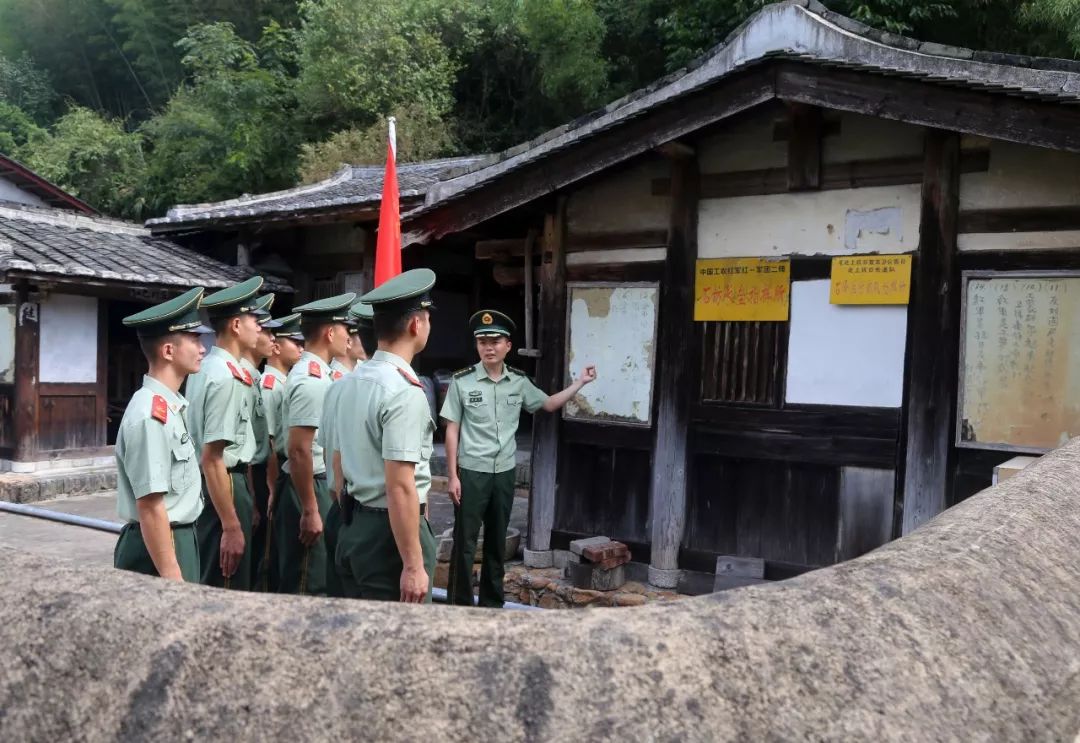 追寻红色足迹厚植家国情怀,从红色文物感悟初心使命