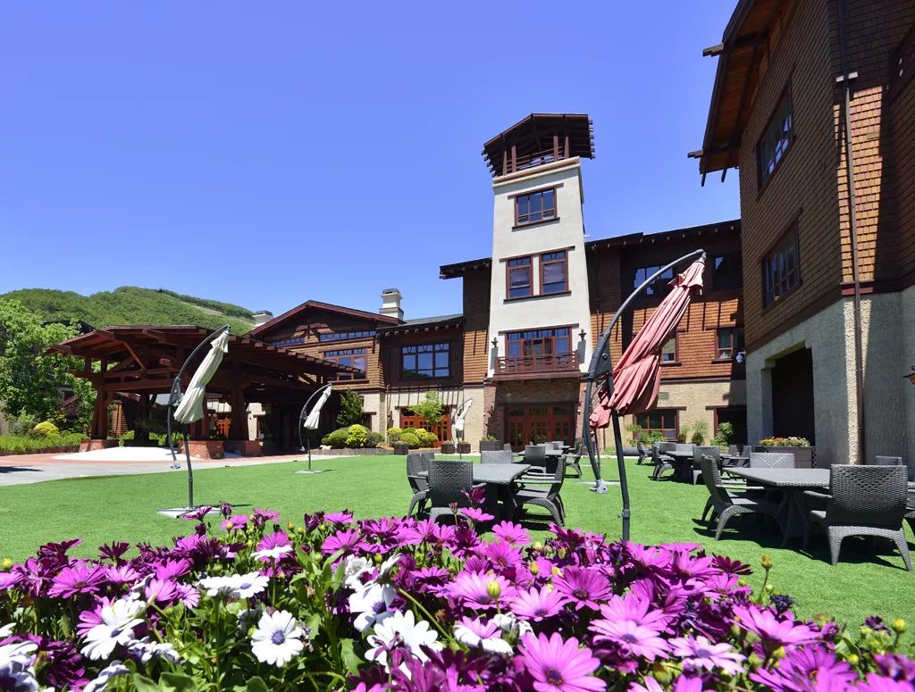 听海钻山堡端庄，偷心大连