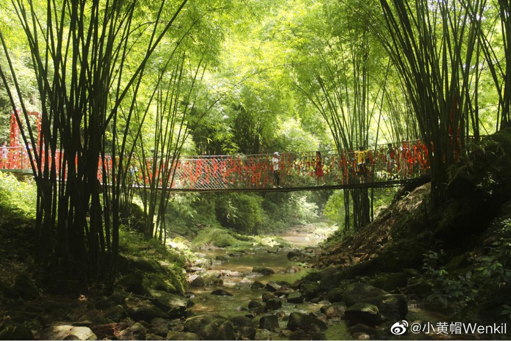 成都有没有玻璃栈道景点,成都最长的玻璃栈道