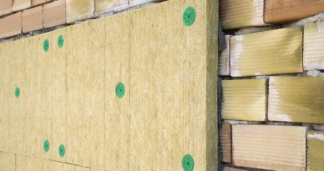 外墙渗水内墙修补行不行,土建施工飘窗渗水到内墙怎么堵漏