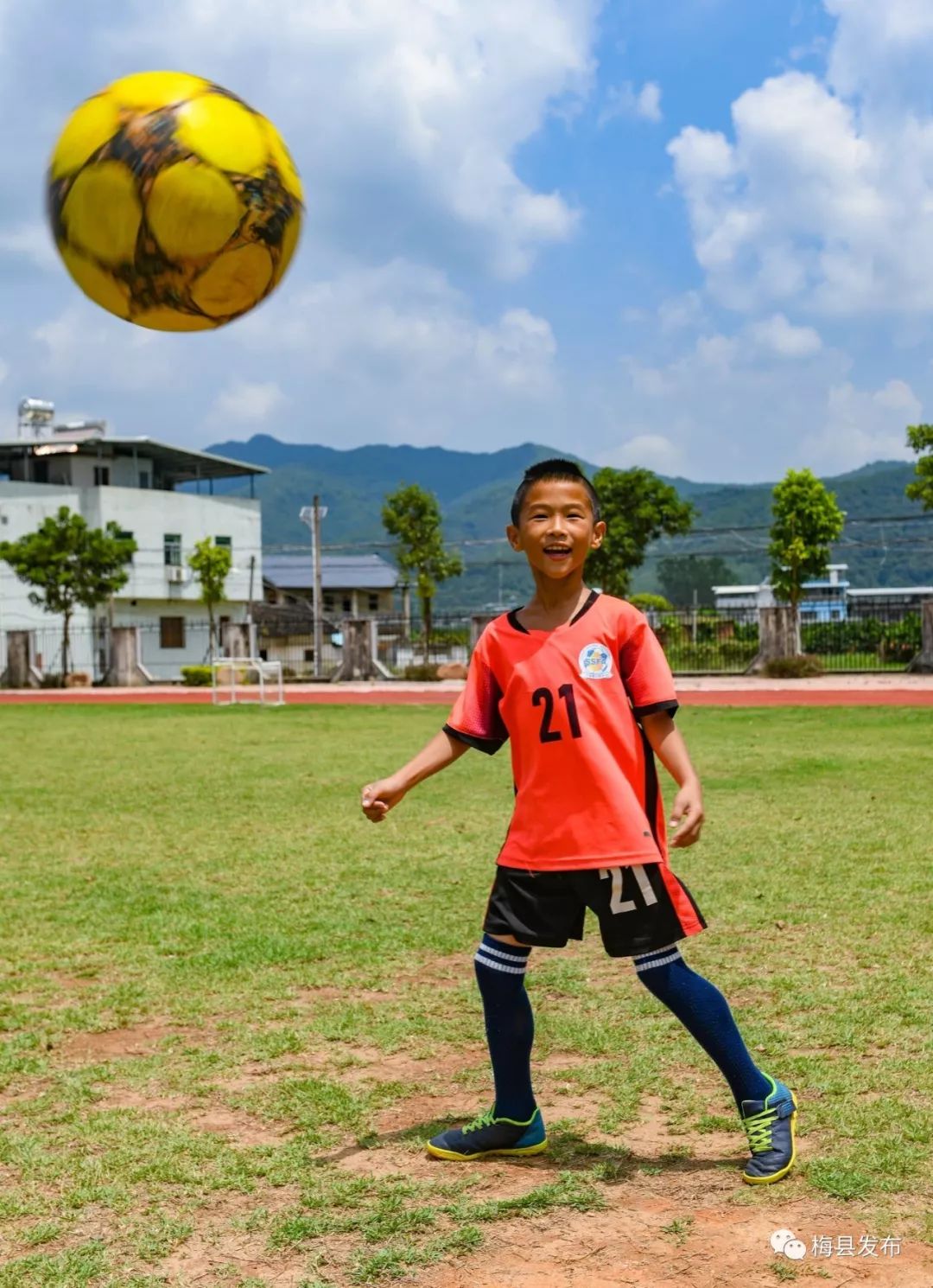 做好“三个一”！石扇镇积极抢抓机遇，致力足球振兴