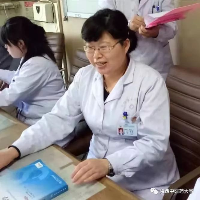 献礼老师歌曲,献礼老师的台词