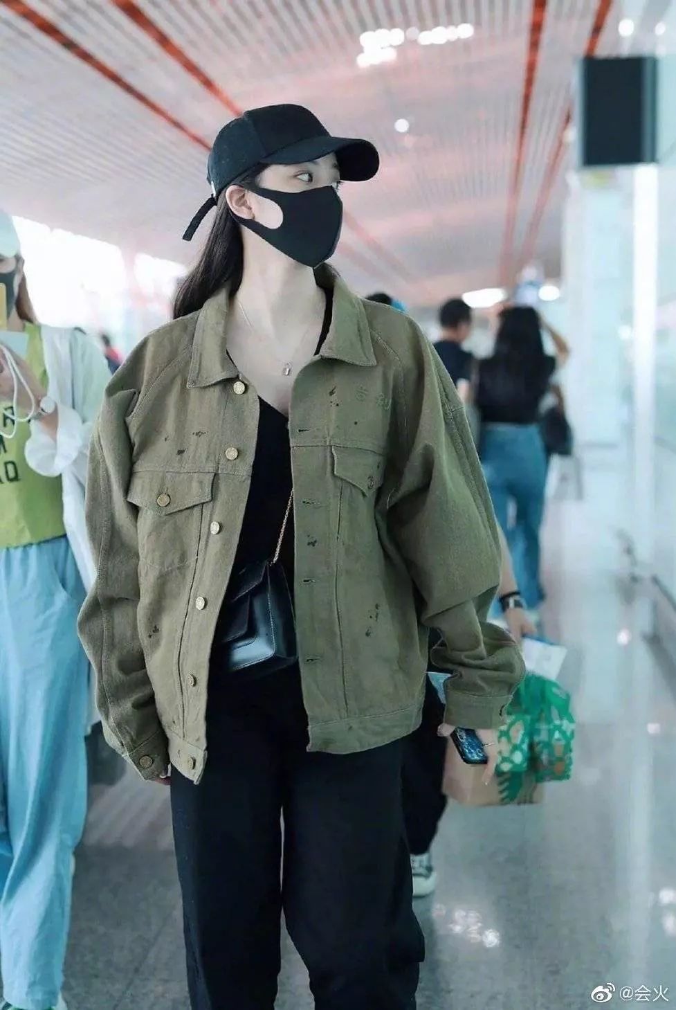 配你一脸,配一脸是啥意思