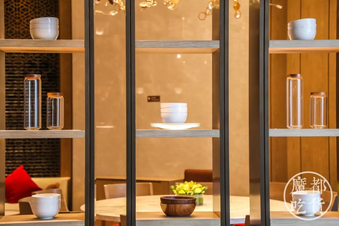 广州酒店大螃蟹帝王蟹,五星级酒店怎么吃大闸蟹