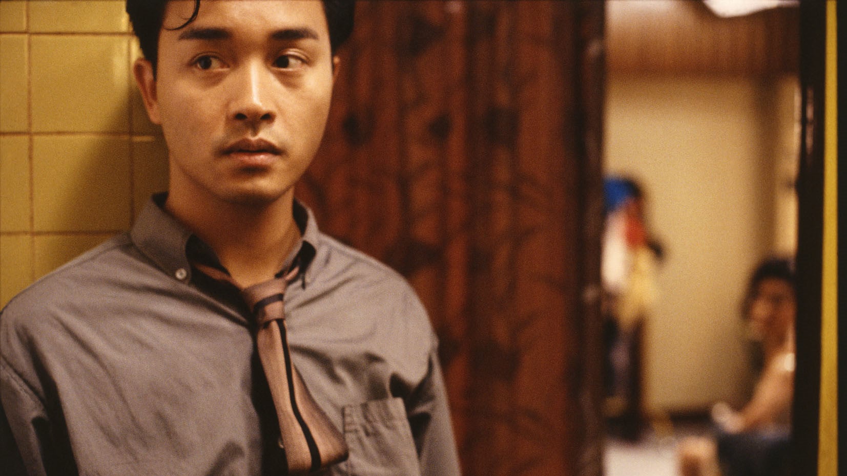 试着赞美这个残缺的世界铃声,试着赞美这个残缺的世界是什么梗