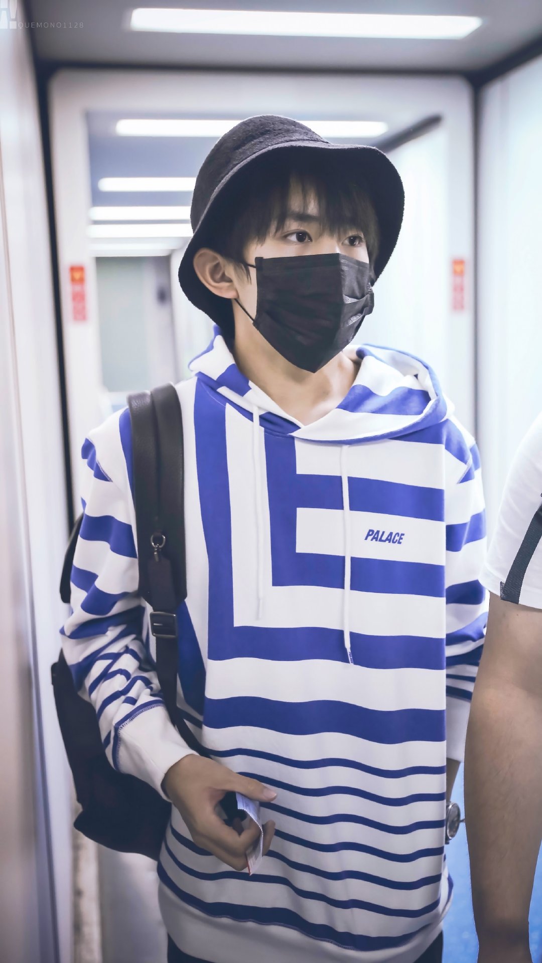 tfboys易烊千玺2017,tfboys三周年易烊千玺个人solo