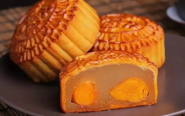 快看！五仁、豆沙、椒盐...余杭的每个时代都是一款月饼哦~